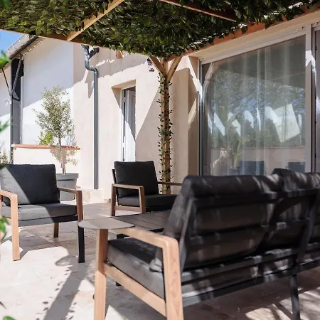 Ferienhaus Loft De Charme Avec Jacuzzi Proche D'agen
